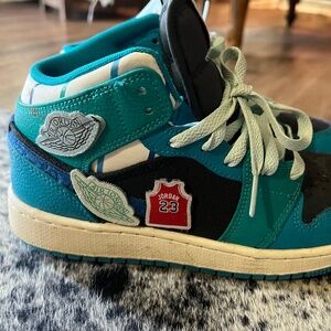 Youth Jordan 1 Mid